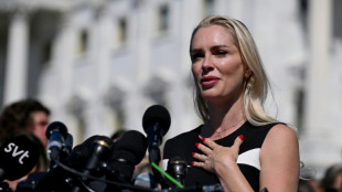 V&iacute;timas de Epstein preparam lista de abusadores sexuais