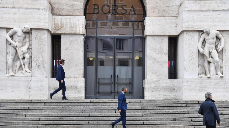 Borsa: l'Europa corre con le speranze di pace, volano i bond, petrolio -5%