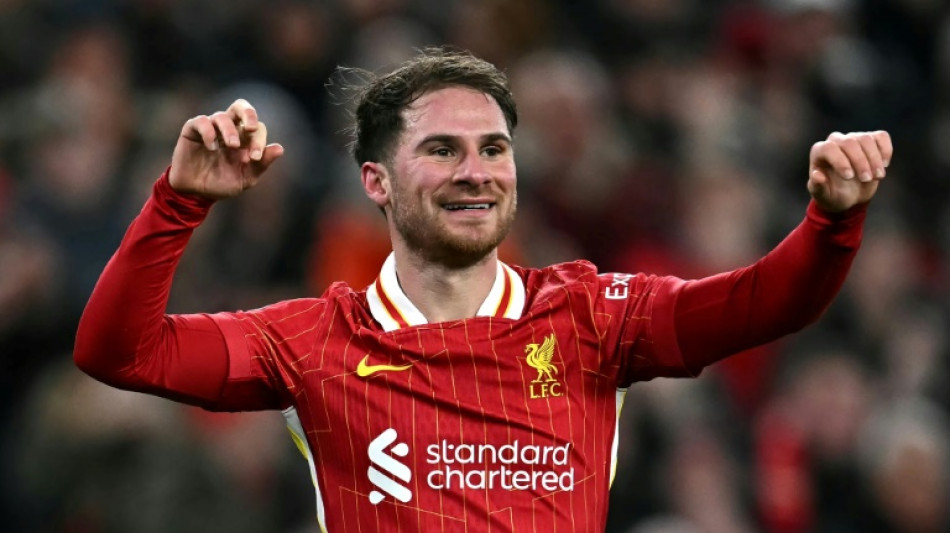 Liverpool vence Newcastle (2-0) e dispara no Ingl&ecirc;s; Arsenal s&oacute; empata