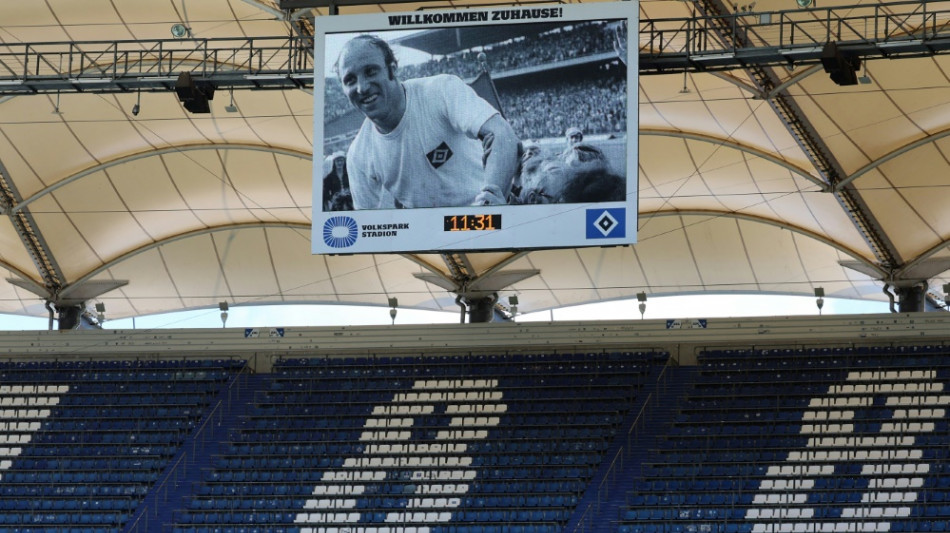 Abschied von Seeler: Bewegende Trauerfeier f&uuml;r Fu&szlig;ball-Held 