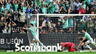 Leon down Los Angeles to win CONCACAF Champions League