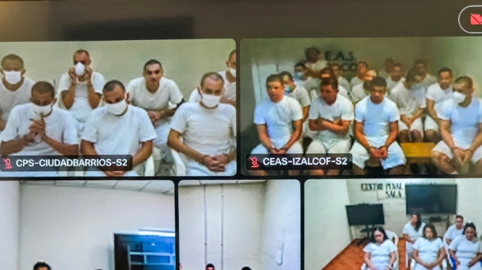  Os julgamentos coletivos de El Salvador: a ang&uacute;stia de quem paga 'pelos pecadores' 