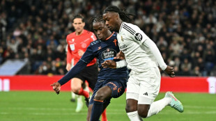 Camavinga vai desfalcar Real Madrid durante v&aacute;rias semanas por les&atilde;o na coxa