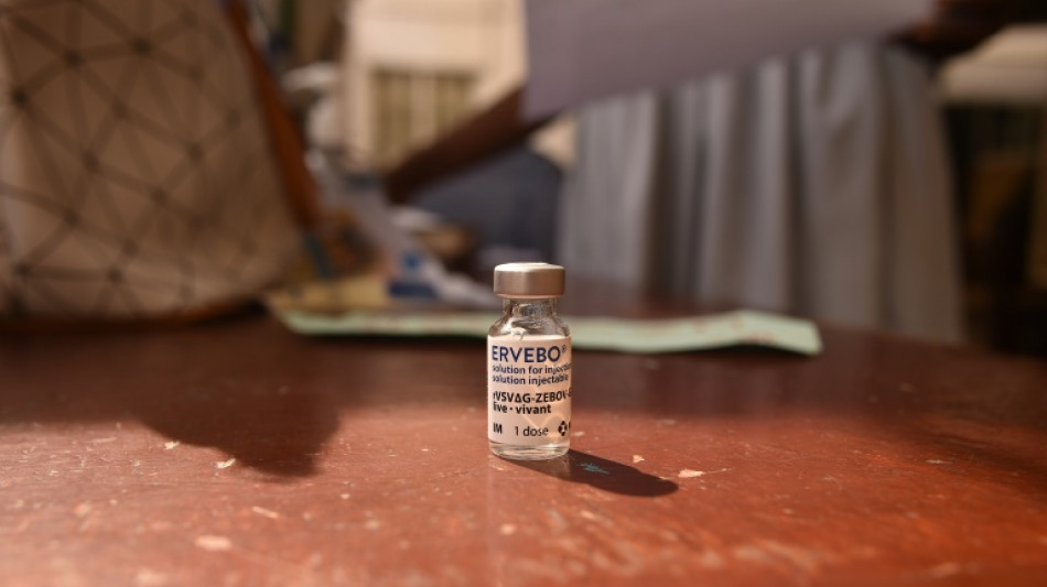  Comienza un ensayo de la vacuna contra el brote de &eacute;bola que azota RD Congo 