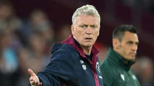 West Ham boss Moyes calls on referee to handle Fiorentina tactics