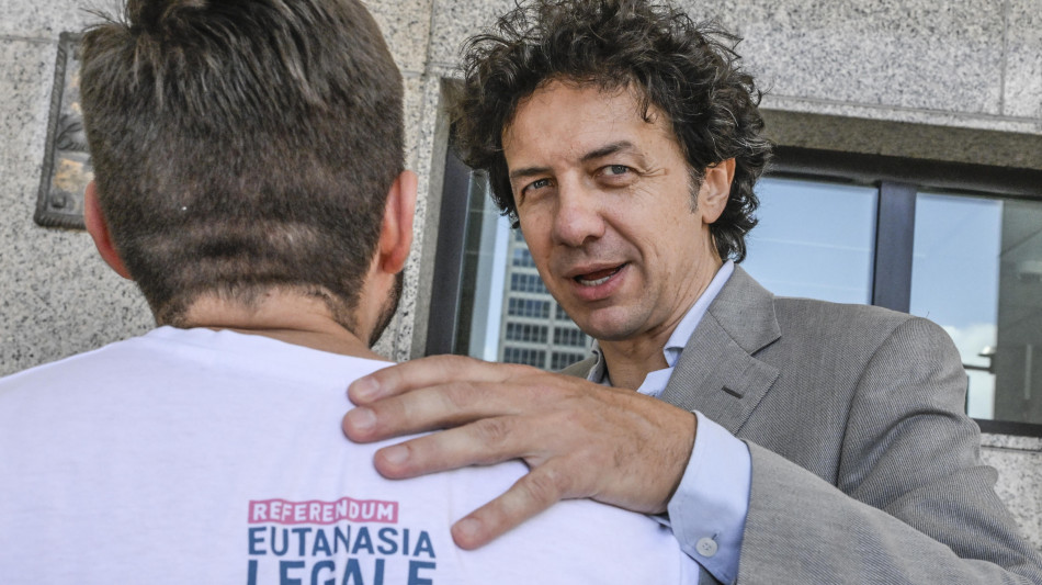 Suicidio assistito, morto in Lombardia uomo malato di sclerosi multipla