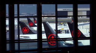 Gobierno de Canadá interviene para detener huelga de empresa de aviación