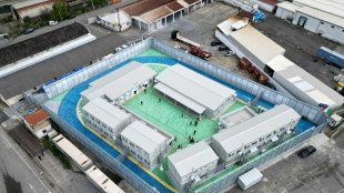 Migrations : un an apr&egrave;s leur ouverture, les camps italiens en Albanie sont vides