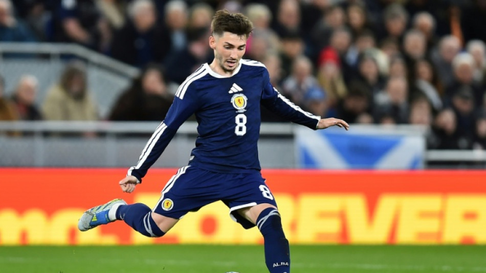  Scotland's Gilmour out of World Cup with knee injury 