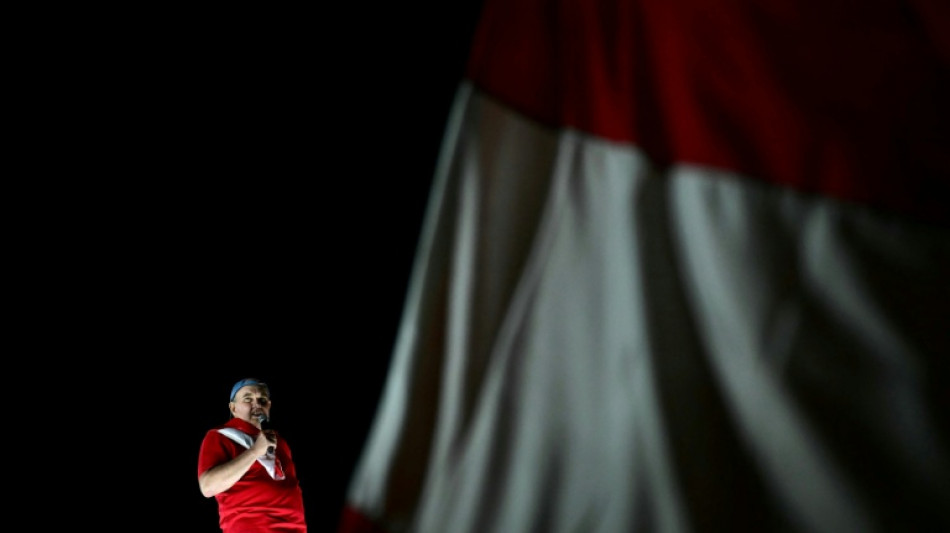  Un heredero de Pedro Castillo y un millonario fan de Trump disputan el cupo al balotaje en Per&uacute; 