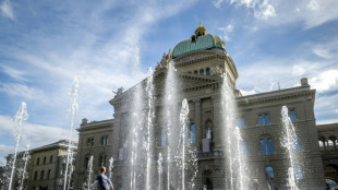 Populist right dominates Swiss elections