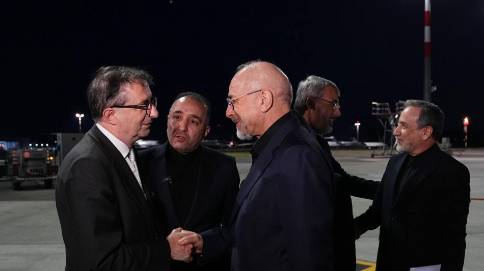  Capo negoziatore iraniano agli Usa: 'Hormuz apre solo con gli accordi iraniani' 