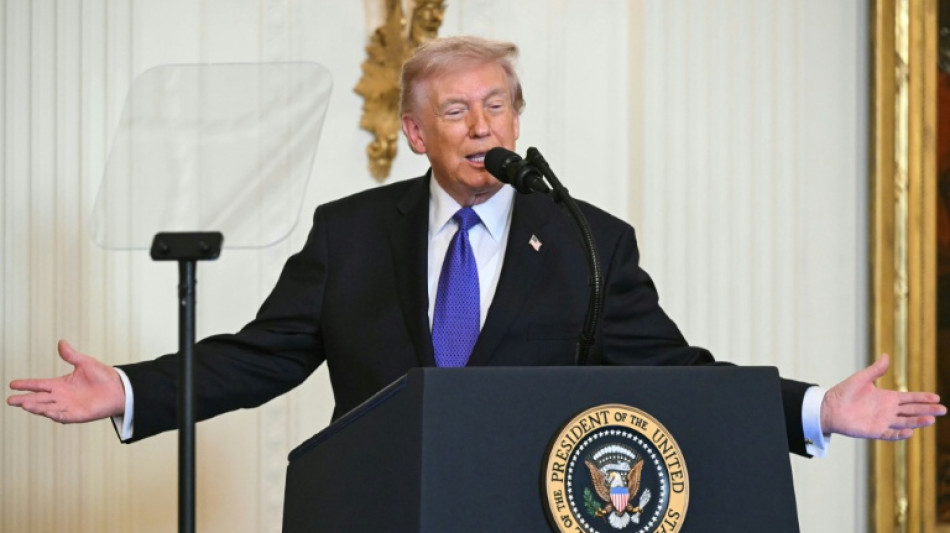  US Fed warns 'economic uncertainty' weighing on consumers 