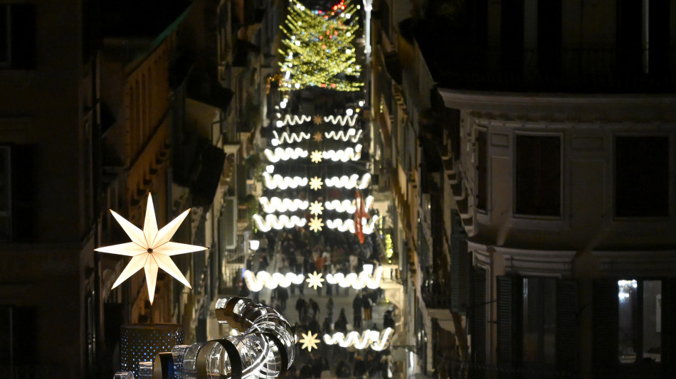 Confocommercio, per Natale la spesa media sar&agrave; di 207 euro