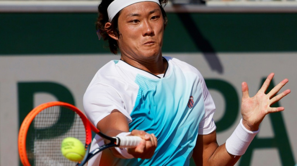 'No pressure' as Chinese trailblazer Zhang makes French Open last 32