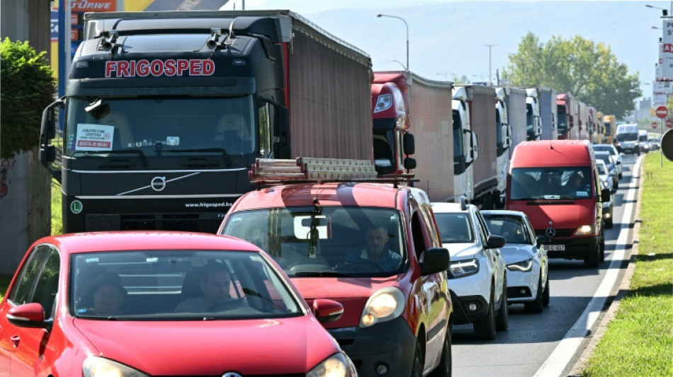 Protest gegen EU-Vorschrift: 6000 Lkw-Fahrer in Bosnien-Herzegowina streiken