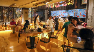 En Libye, des d&eacute;chets au coeur d'un caf&eacute; culturel qui sensibilise &agrave; la pollution