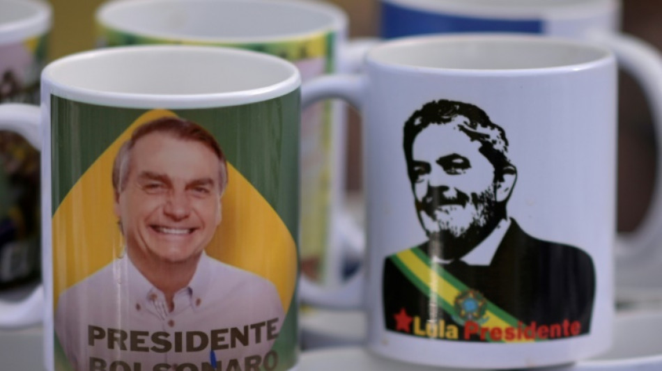 Dolor e impotencia de los hijos de brasile&ntilde;os "contaminados" por las 'fake news'