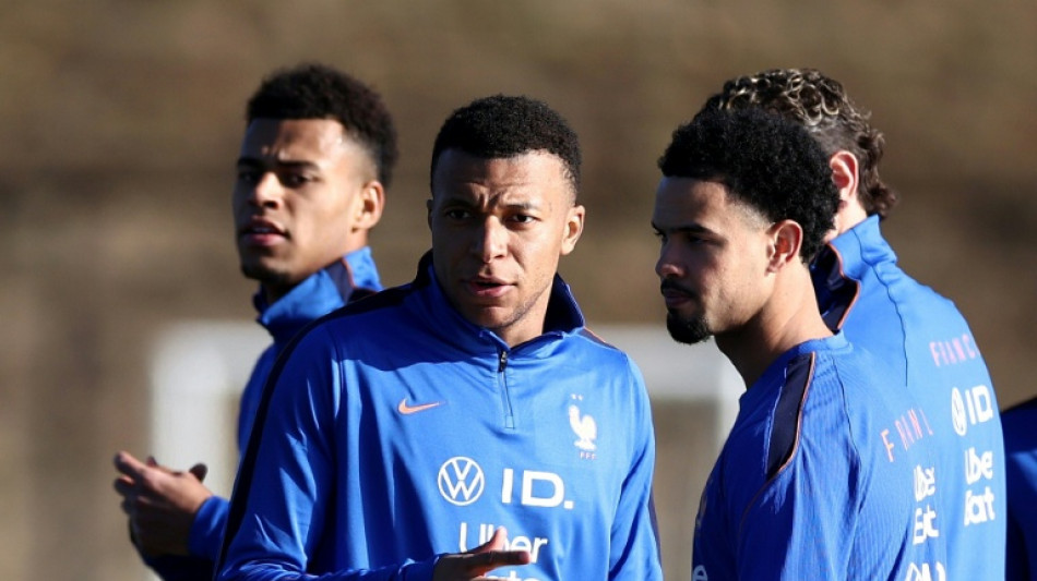  Mbapp&eacute; niega que le hayan examinado la rodilla equivocada 