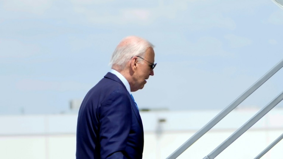 Coup de th&eacute;&acirc;tre aux Etats-Unis: Biden jette l'&eacute;ponge