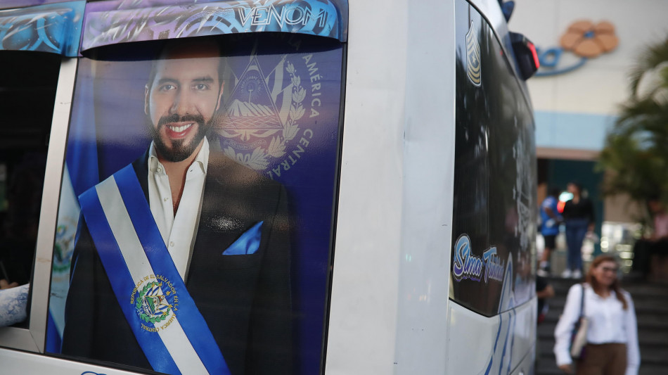 El Salvador, il presidente Bukele vince le primarie e correr&agrave; per un terzo mandato 