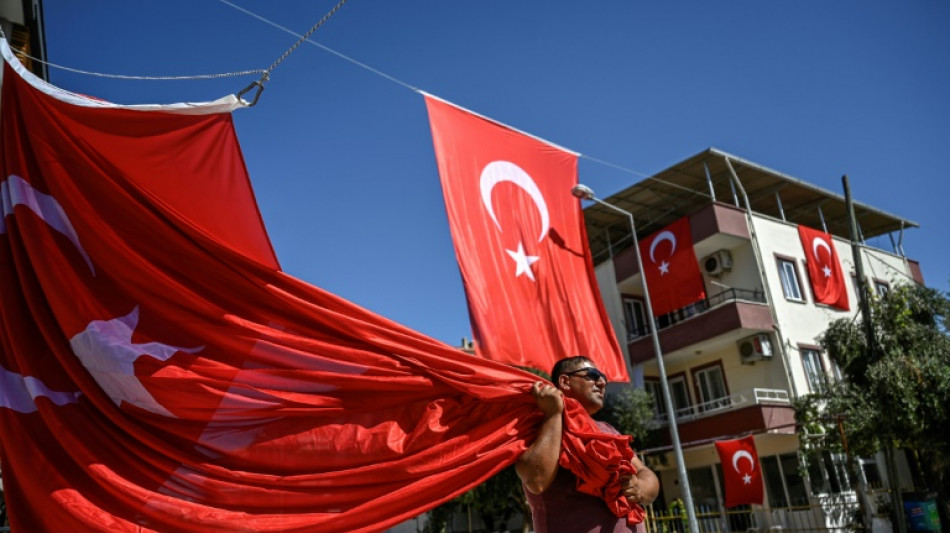 Le corps de la militante Aysenur Eygi ramen&eacute; en Turquie &agrave; la veille des obs&egrave;ques 