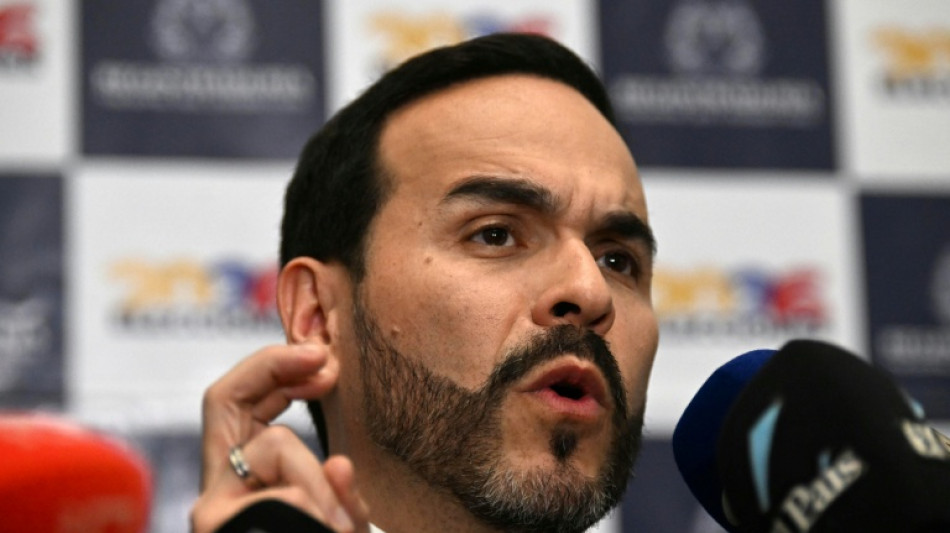  Candidato da direita na Col&ocirc;mbia denuncia 'intercepta&ccedil;&otilde;es ilegais' do presidente 