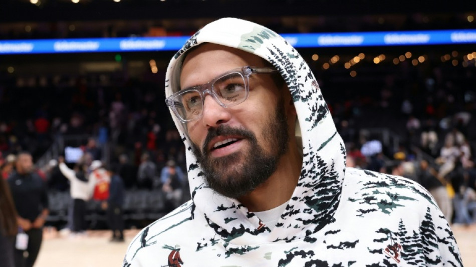  Hawks guard Young poised to resume practice after knee sprain 