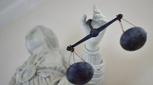 Fr&uuml;herer Rostocker Bestatter wegen Betrugs zu f&uuml;nfeinhalb Haft verurteilt