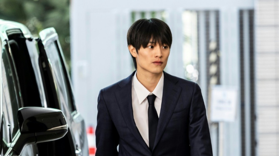 Astro japonês de J-pop é condenado por atentado ao pudor em Hong Kong 