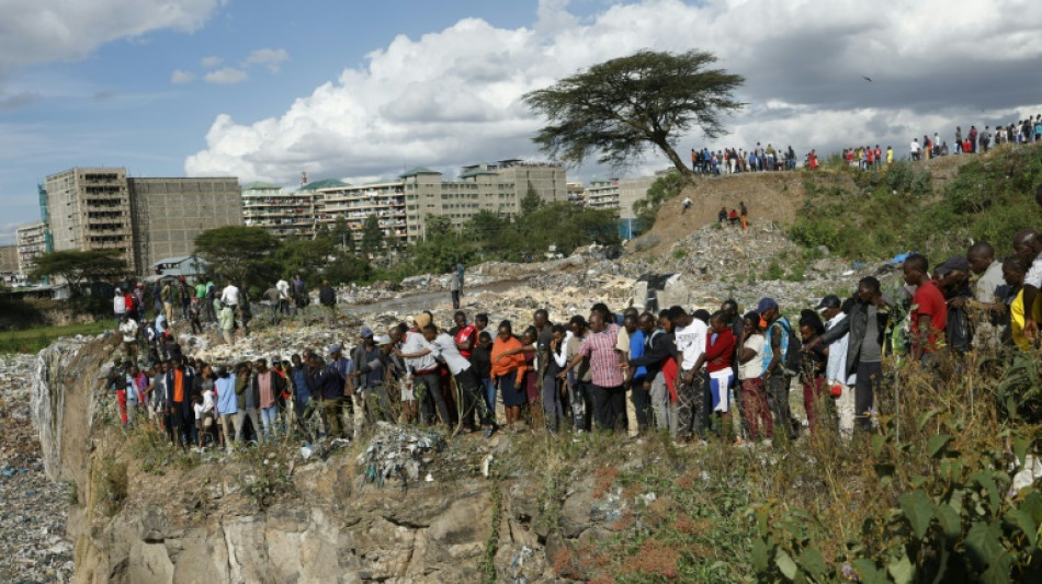 La polic&iacute;a de Kenia encuentra ocho cuerpos en un vertedero de Nairobi