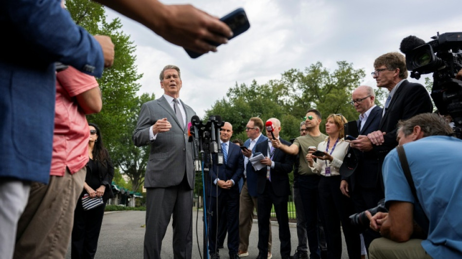  US vows 'economic asphyxiation' of Iran with new sanctions 