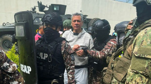 Equador processa M&eacute;xico na CIJ por conceder asilo a ex-vice-presidente Glas