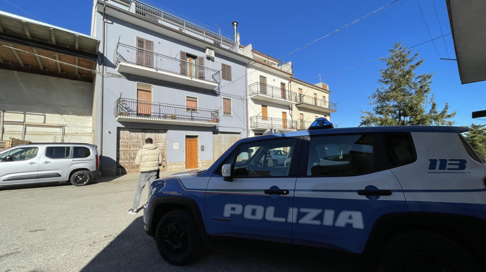 Morte avvelenate: luned&igrave; il prelievo di telefoni e pc delle vittime in casa