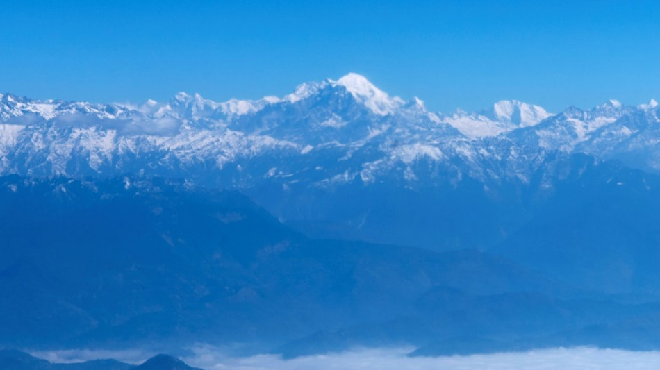 Himalaya: les op&eacute;rations de sauvetage reprennent pour retrouver l'alpiniste disparue
