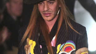 John Galliano torna alla moda con Zara