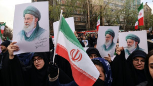 Teheran plant f&uuml;r Donnerstag keine Hinrichtungen - Lufthansa meidet Luftraum &uuml;ber dem Iran