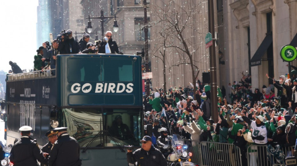 Filad&eacute;lfia se cobre de verde para festejar Super Bowl dos Eagles