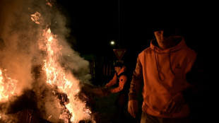 Agriculteurs: la ministre Genevard sur le terrain, la Coordination rurale toujours mobilis&eacute;e