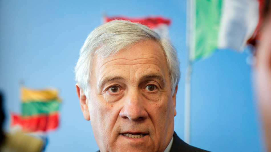 Tajani, la Lega sui dazi? Solo l'Ue tratta con gli Usa, non noi