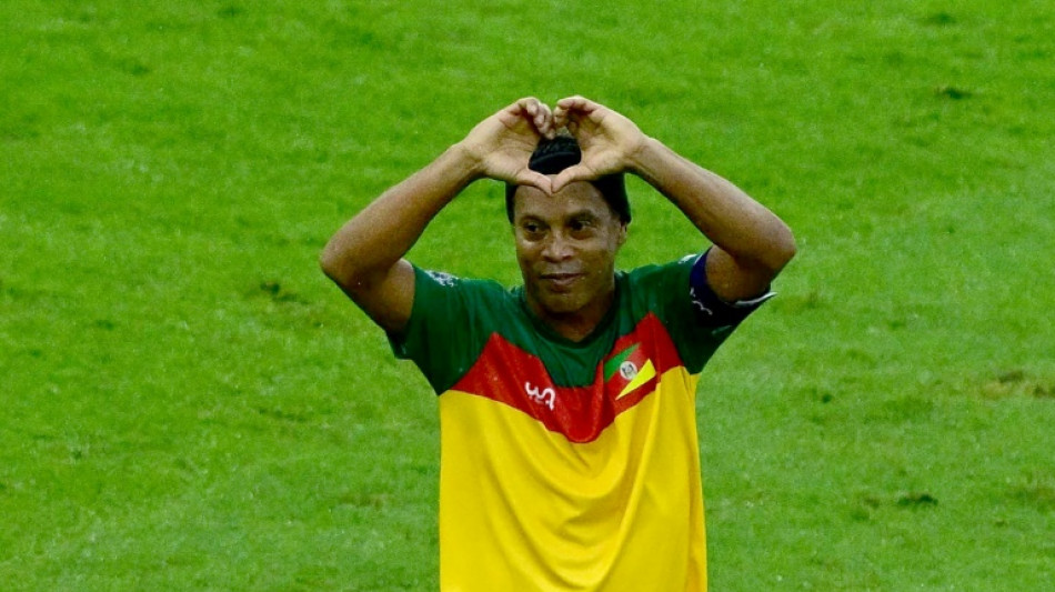 Ronaldinho comanda jogo beneficente para v&iacute;timas de inunda&ccedil;&otilde;es no RS