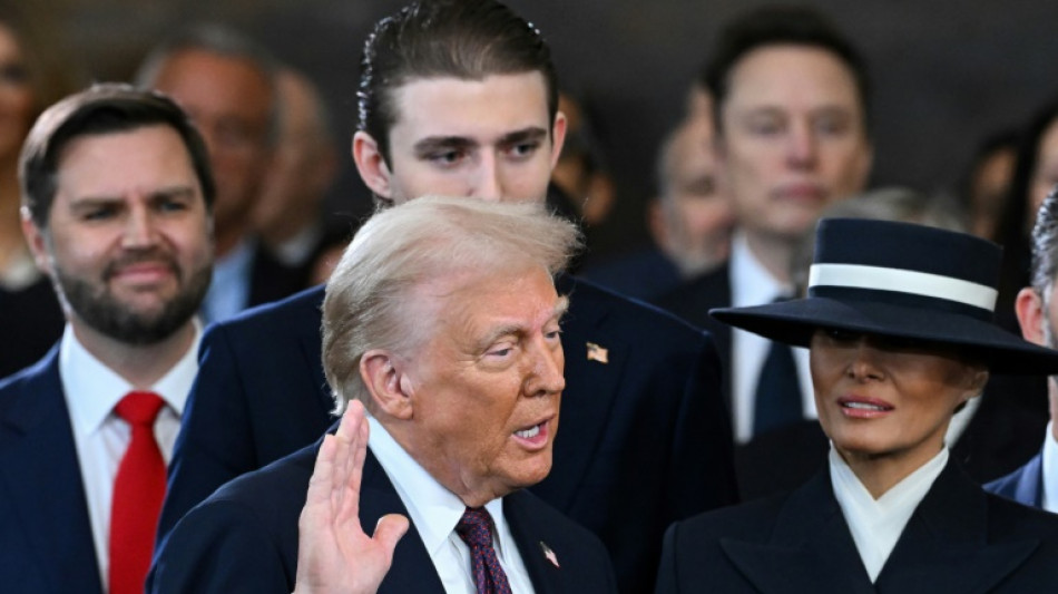 Trump, dans un &eacute;lan nationaliste, promet un "&acirc;ge d'or" am&eacute;ricain