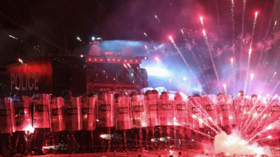 Mehr als hundert Festnahmen bei neuen Protesten in Georgien