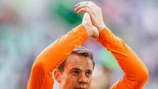 FC Bayern: Vertrag mit Neuer bis 2024 verl&auml;ngert