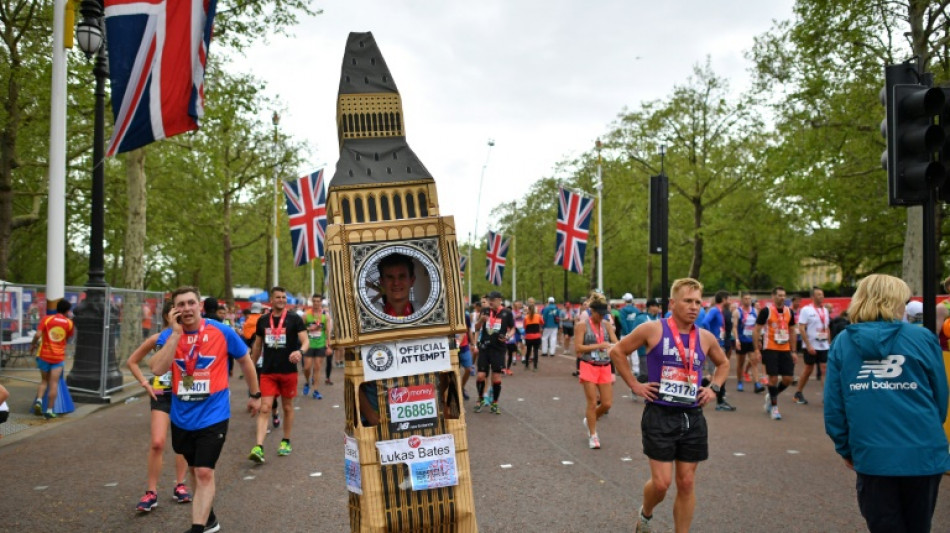 London Marathon offers non-binary option for mass event