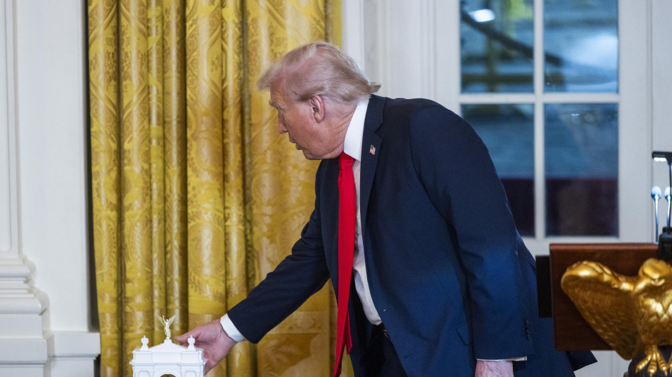  Casa Bianca, domani sar&agrave; presentato il progetto per l'arco di Trump, 76 metri 