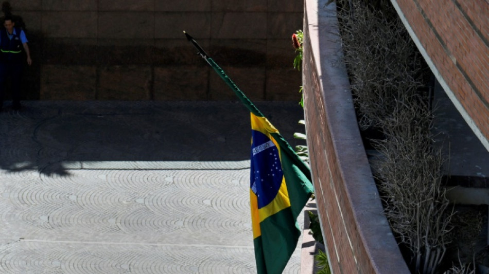 Governo venezuelano afirma que sa&iacute;da de opositores aos EUA foi negociada