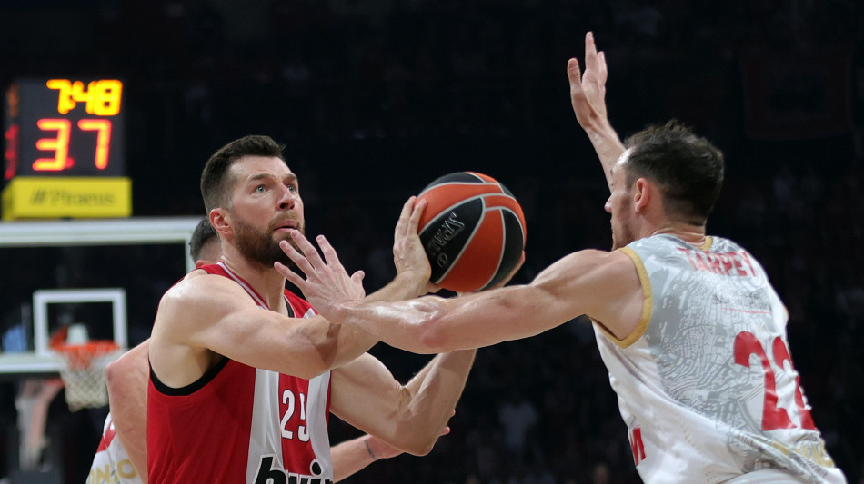  Basket: primo colpo per Milano, arriva il campione d'Europa Alec Peters 