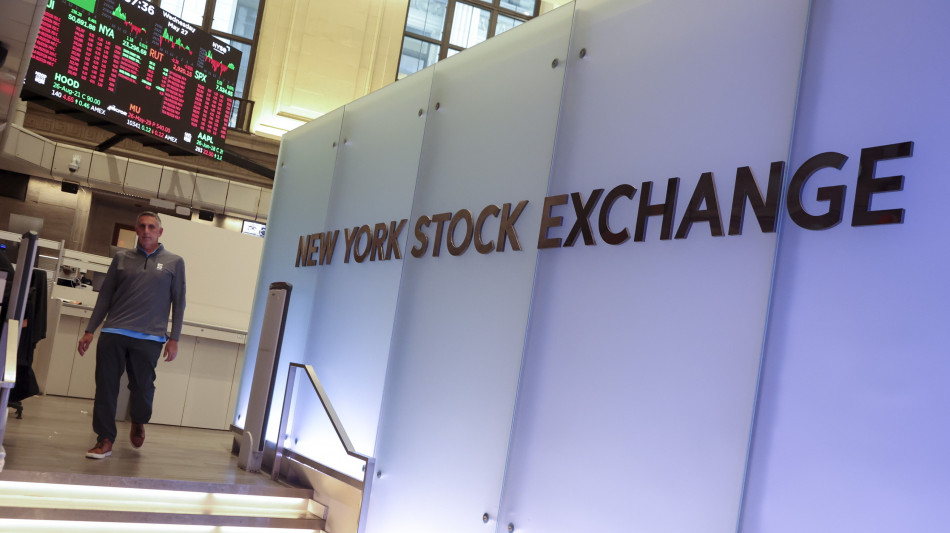 Wall Street apre contrastata, Dj a +0,99% e Nasdaq a -0,76