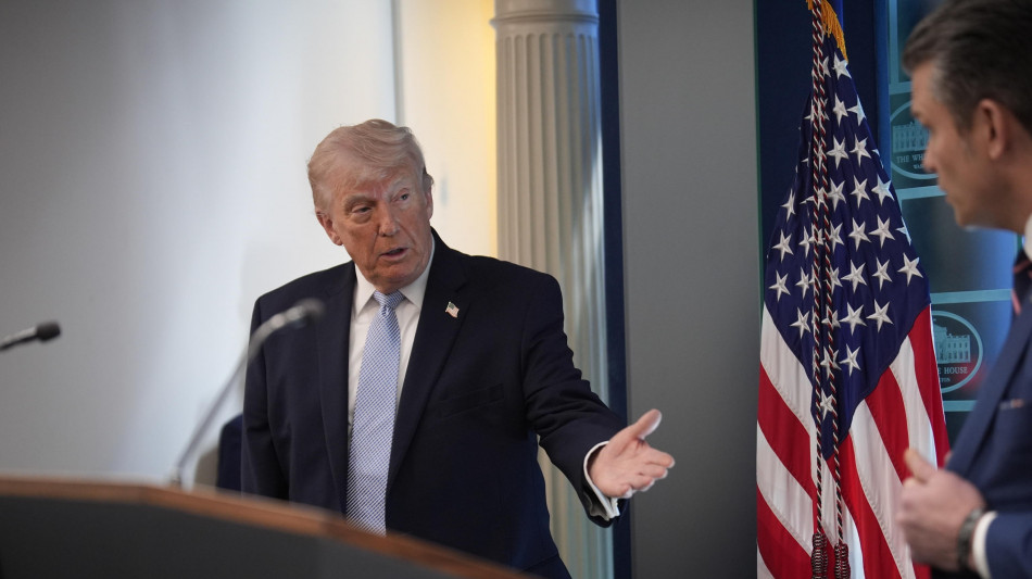  Trump, 'parliamo con Iran su sanzioni, molti dei 15 punti gi&agrave; concordati' 